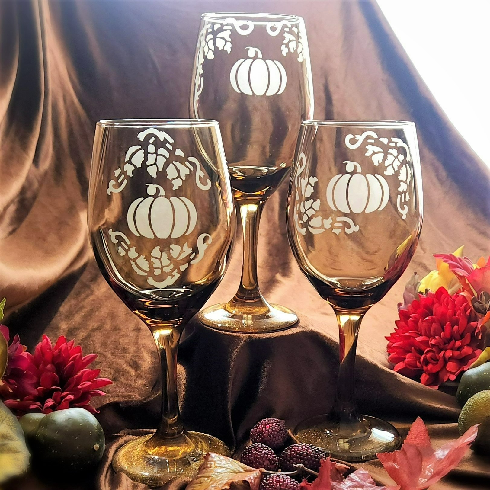 pumpkin-patch-wine-glasses-etchworld-glass-etching-supplies